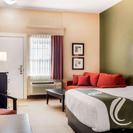 Quality Inn & Suites Quispamsis Rothesay Экстерьер фото