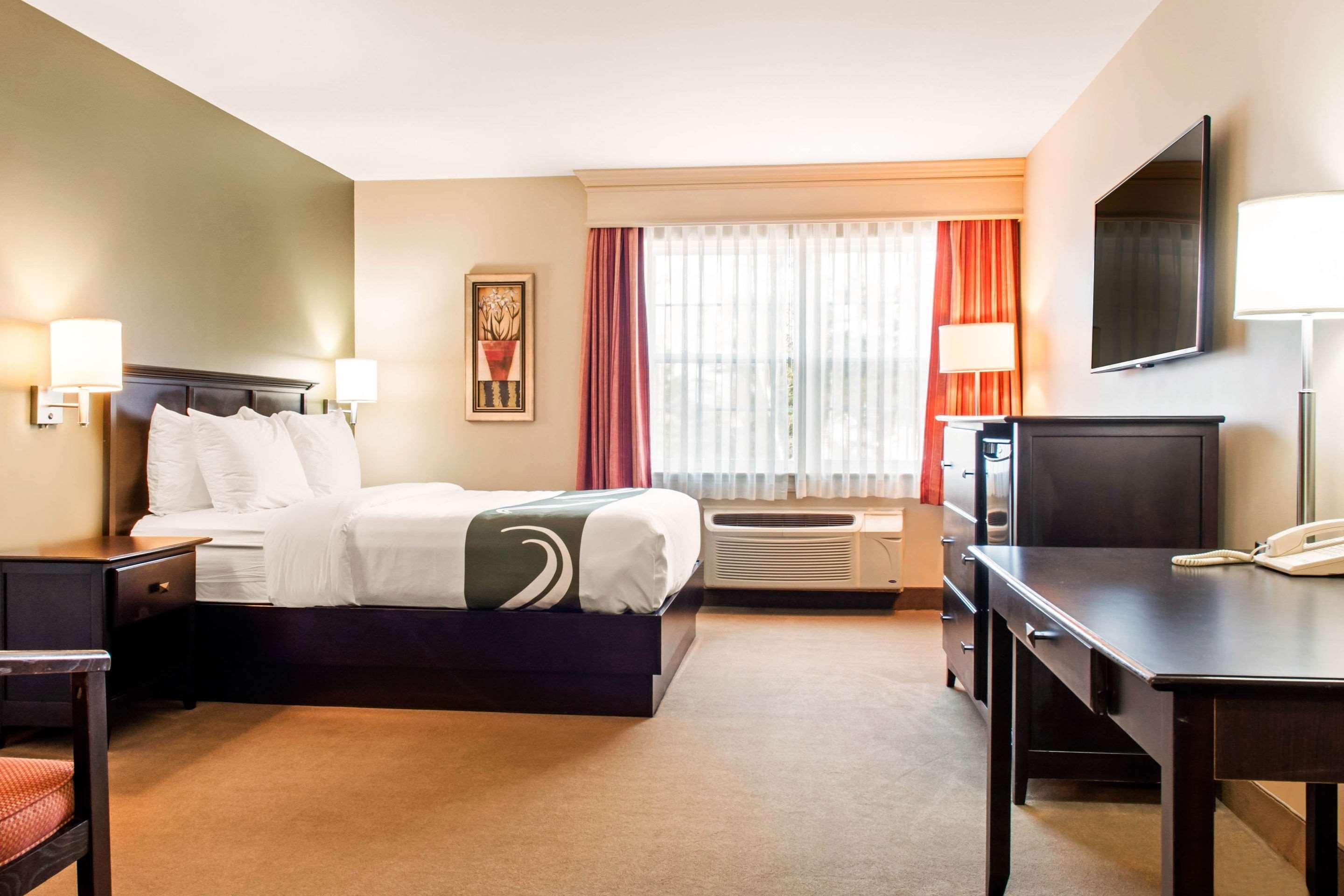 Quality Inn & Suites Quispamsis Rothesay Экстерьер фото