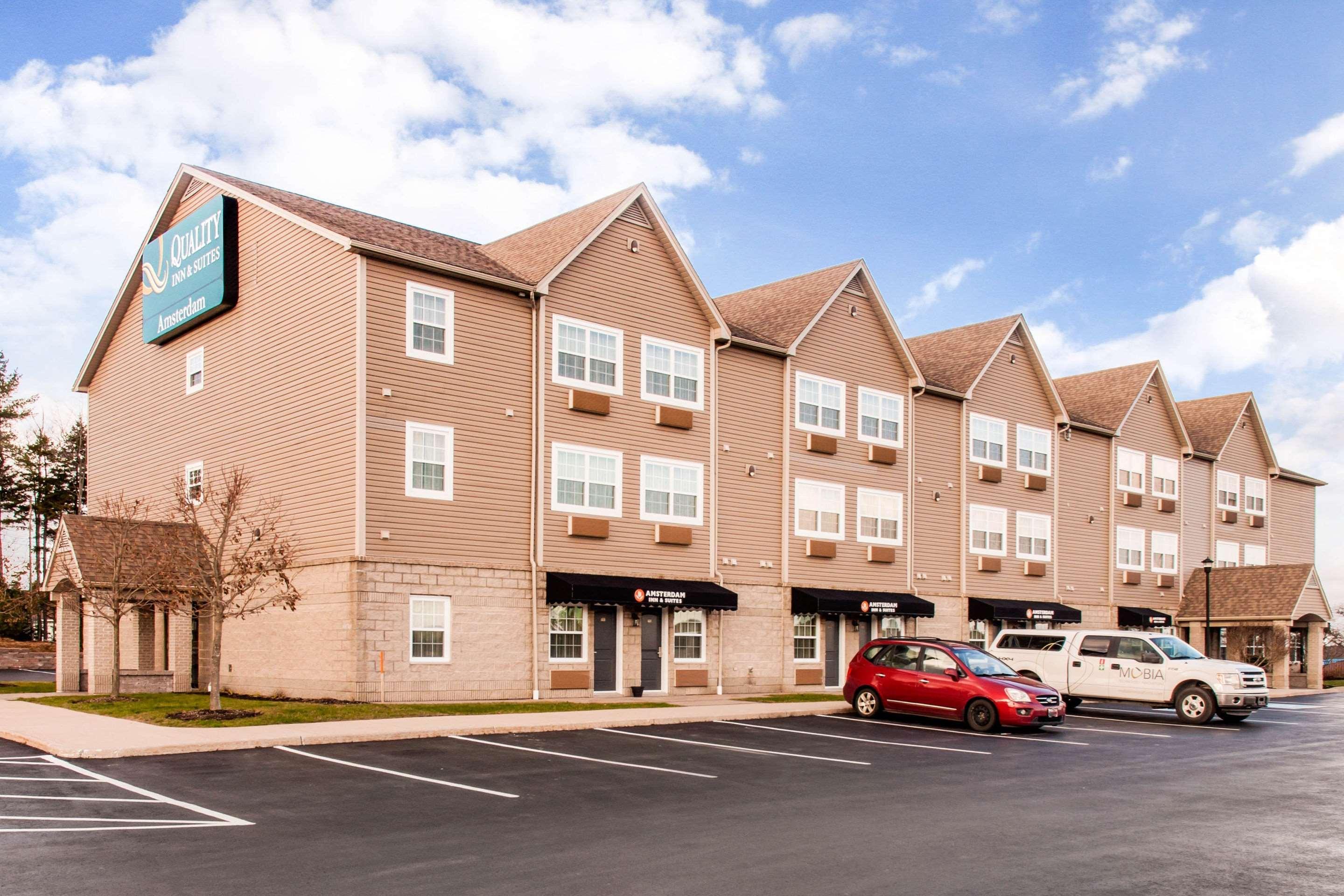 Quality Inn & Suites Quispamsis Rothesay Экстерьер фото