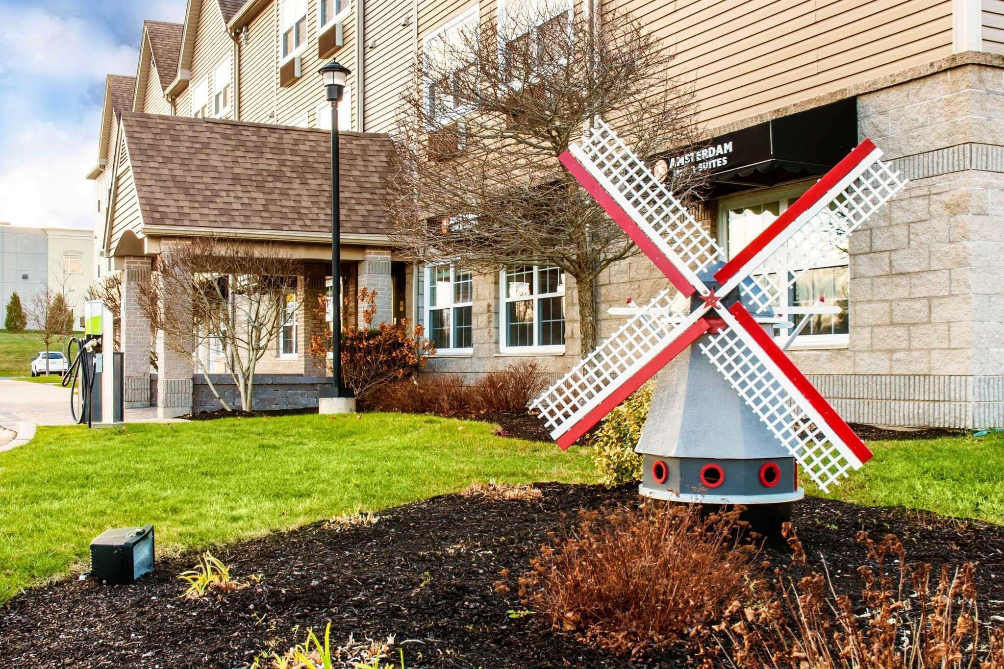 Quality Inn & Suites Quispamsis Rothesay Экстерьер фото