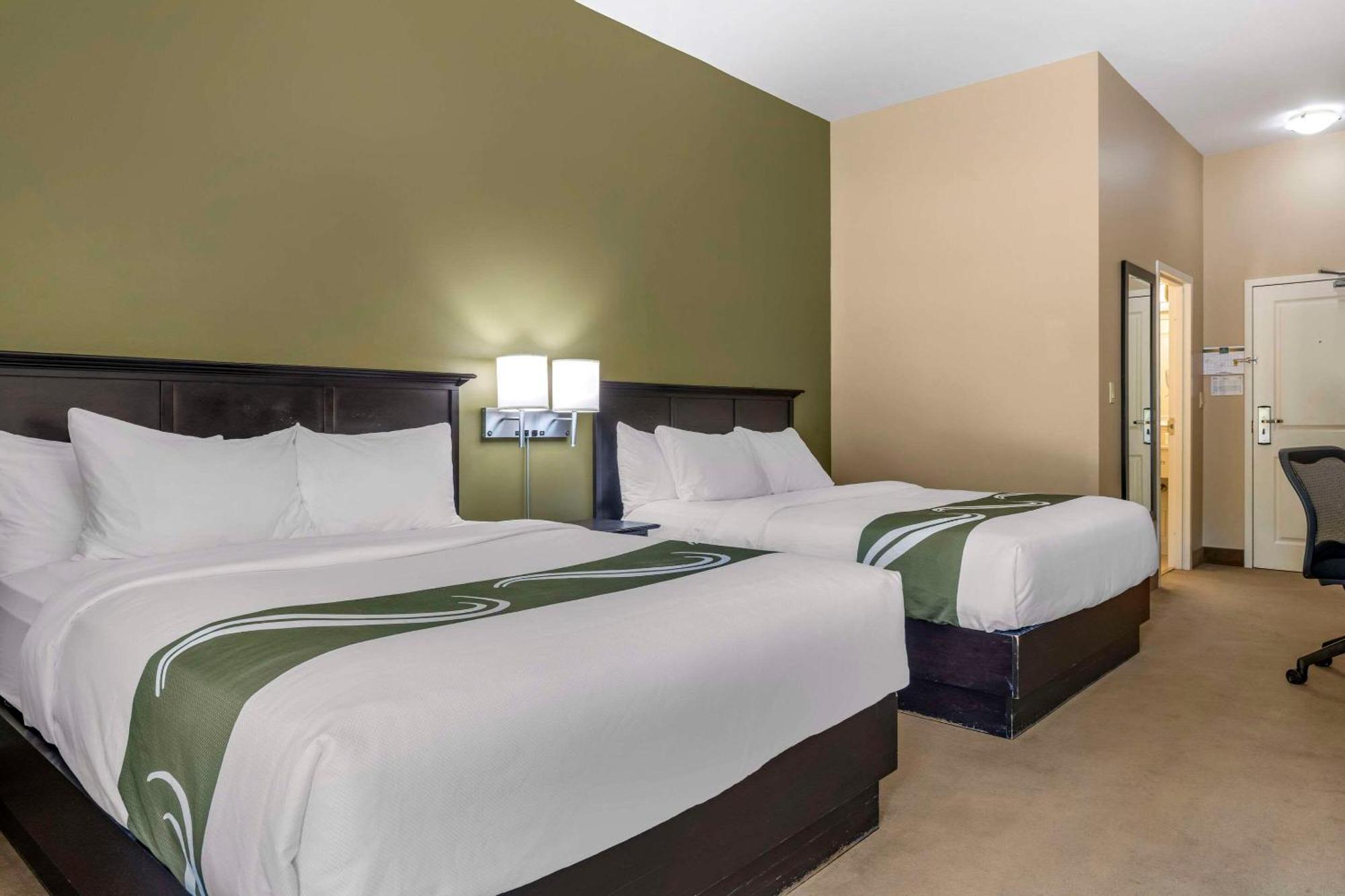 Quality Inn & Suites Quispamsis Rothesay Экстерьер фото