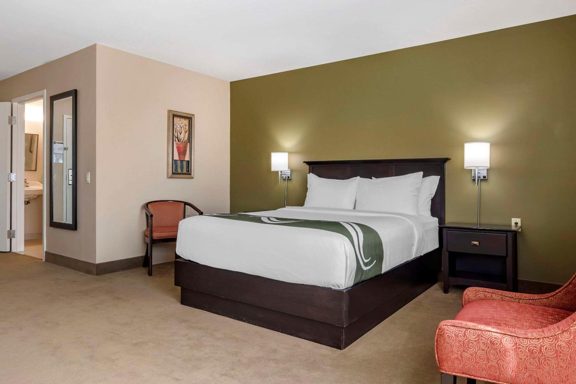 Quality Inn & Suites Quispamsis Rothesay Экстерьер фото