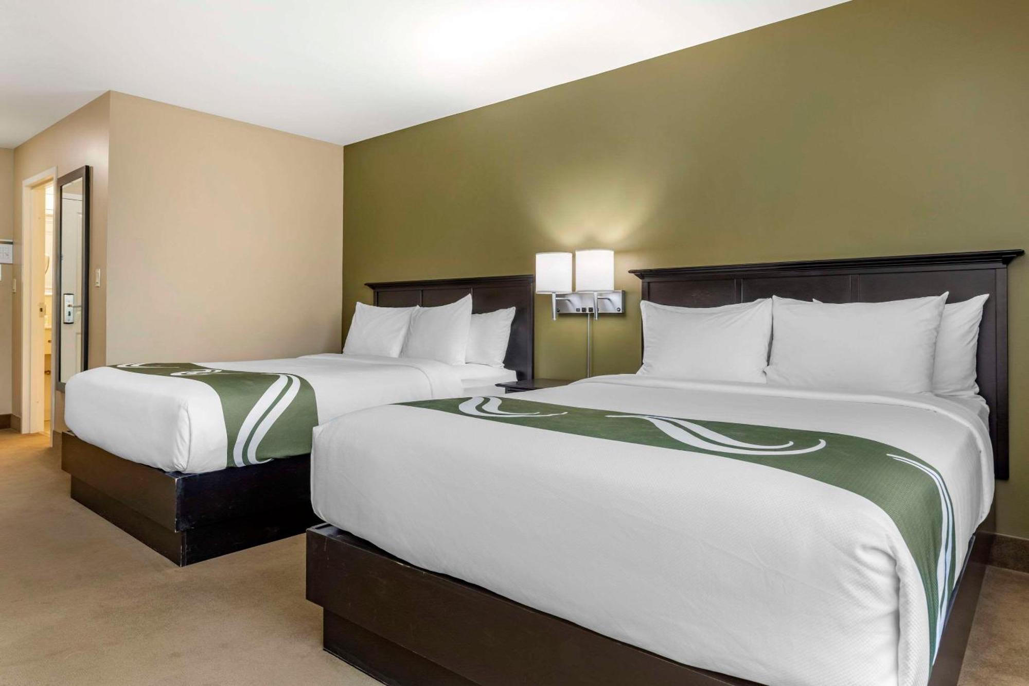 Quality Inn & Suites Quispamsis Rothesay Экстерьер фото