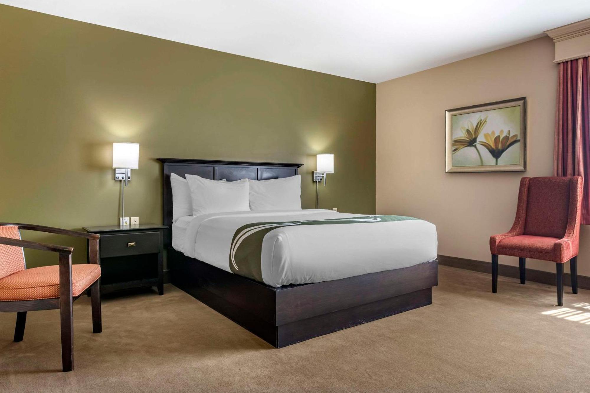 Quality Inn & Suites Quispamsis Rothesay Экстерьер фото